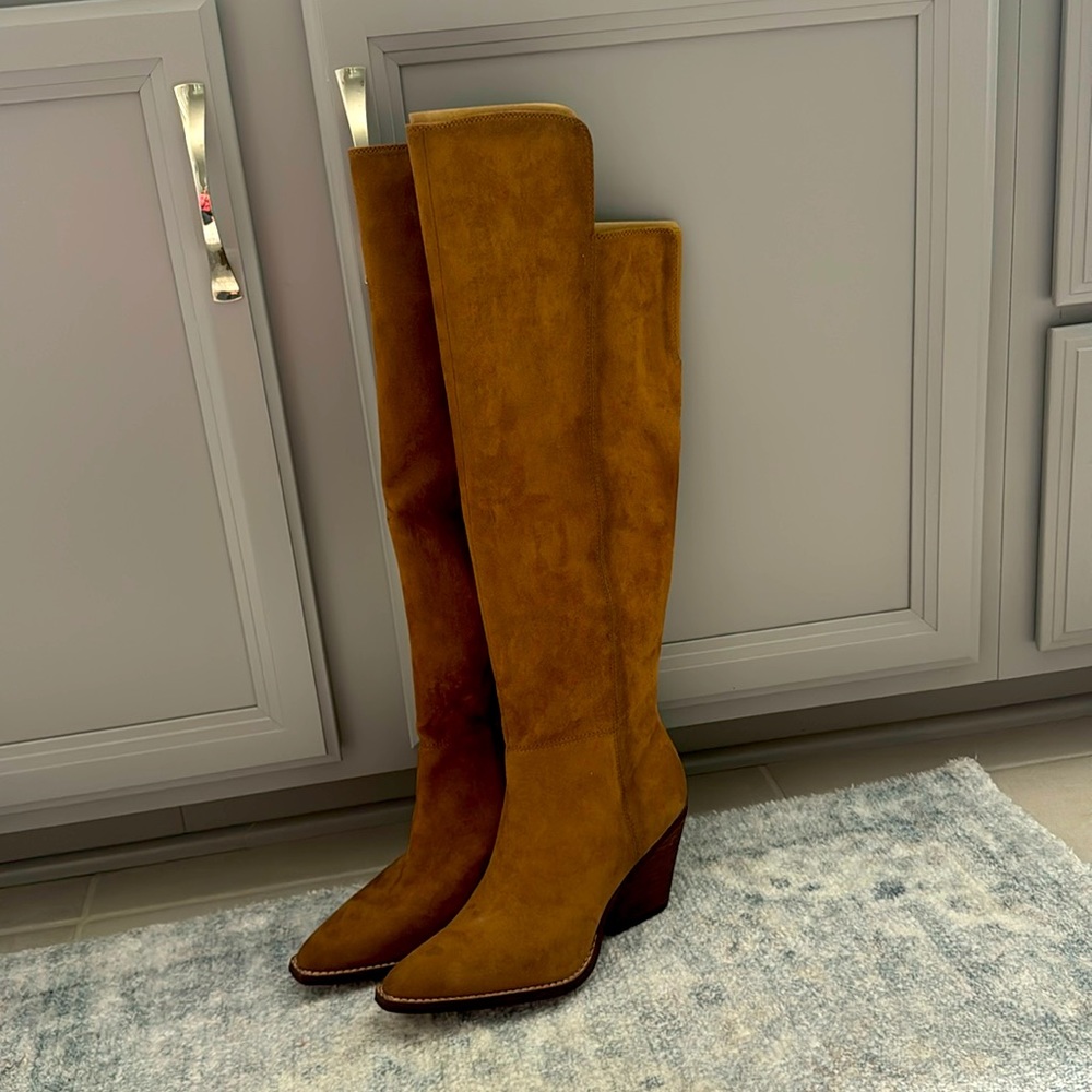 Zodiac Boots Women’s 10 NWOT